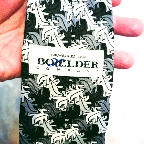 BOXELDER CO. GEOMETRIC PRINT 100% SILK MEN'S TIE - Picture 4 of 6